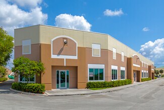 Plus de détails pour 2051 Green Rd, Deerfield Beach, FL - Industriel/Logistique à louer