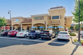 140-200 W Los Angeles Ave, Moorpark, CA à louer Aérien– Image 1 sur 12