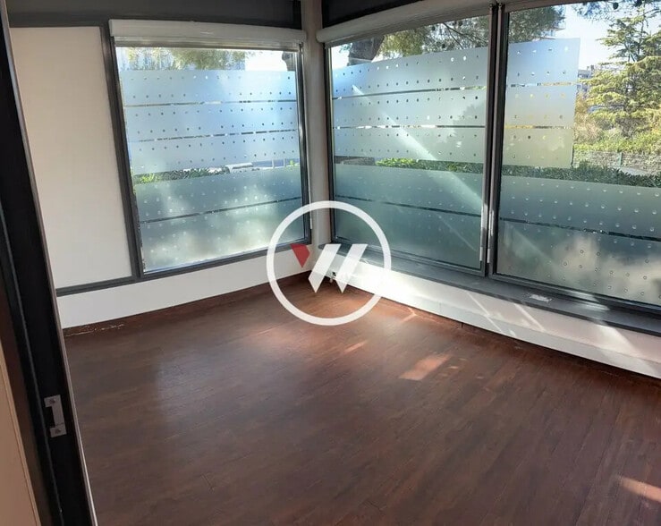 Local commercial dans Marseille à louer - Photo intérieure – Image 2 sur 6