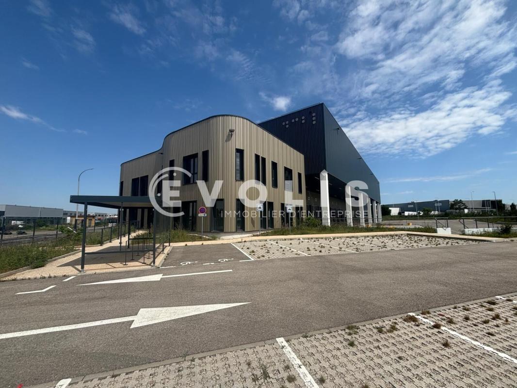 4 Avenue De Montmartin, Corbas à louer Photo de l’immeuble– Image 1 sur 21