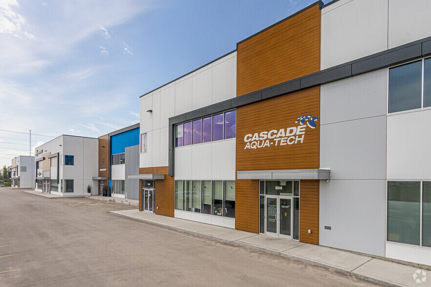 Element Business Ctr, Edmonton, AB à vendre - Photo de l’immeuble – Image 2 sur 7