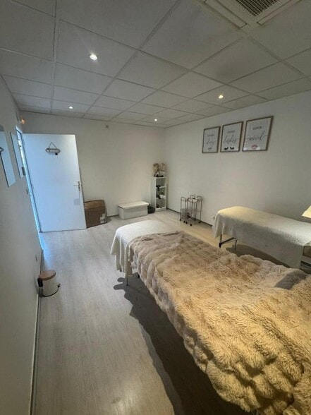 Local d’activités dans Vigneux-sur-Seine à louer - Photo intérieure – Image 2 sur 5