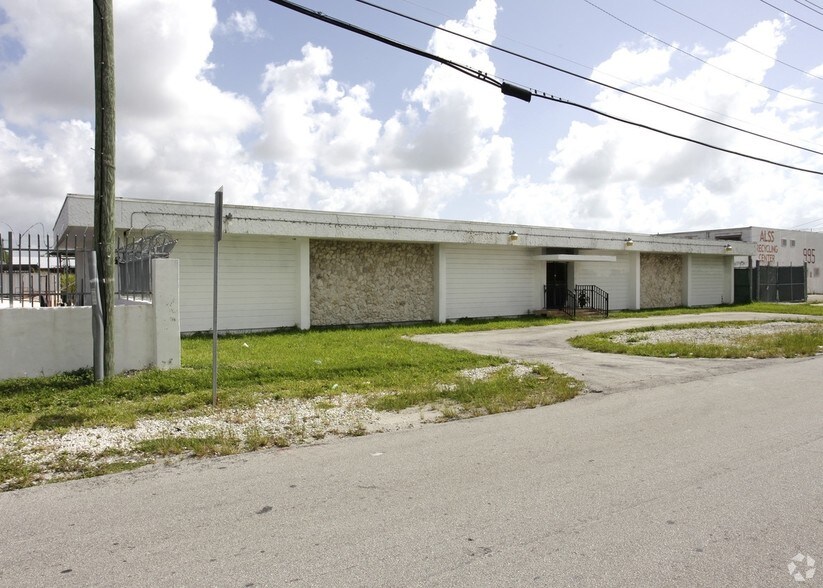 1001 NW 72nd St, Miami, FL à vendre - Photo de l’immeuble – Image 2 sur 8