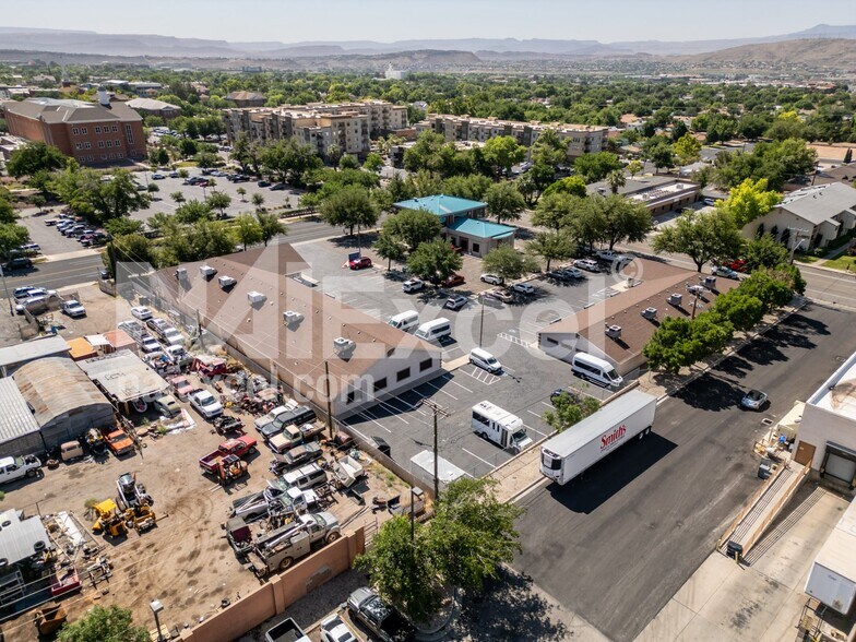 334 W Tabernacle St, St George, UT à louer - Photo de l’immeuble – Image 3 sur 4