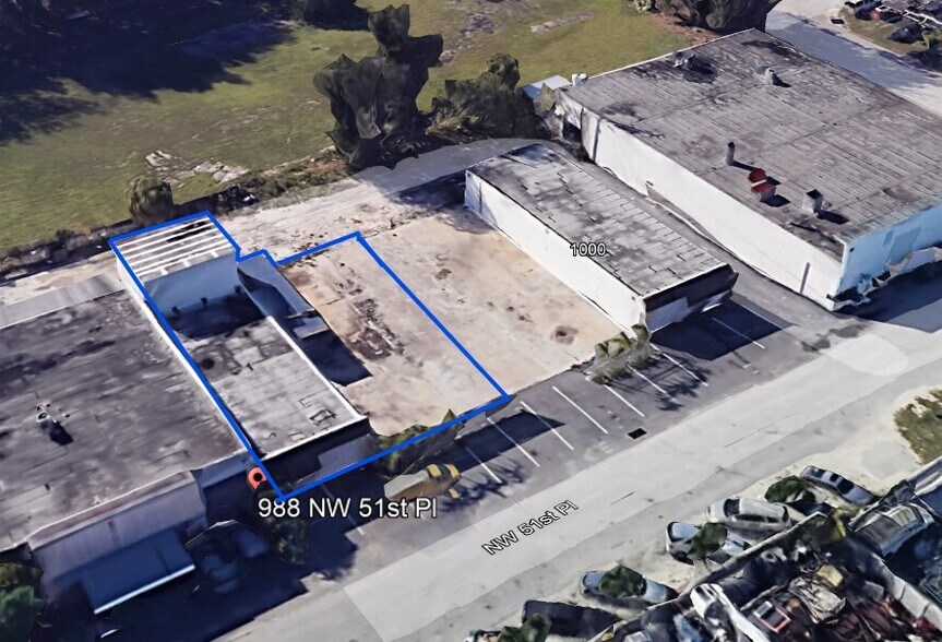 988 NW 51st Pl, Fort Lauderdale, FL à louer - Photo de l’immeuble – Image 2 sur 6