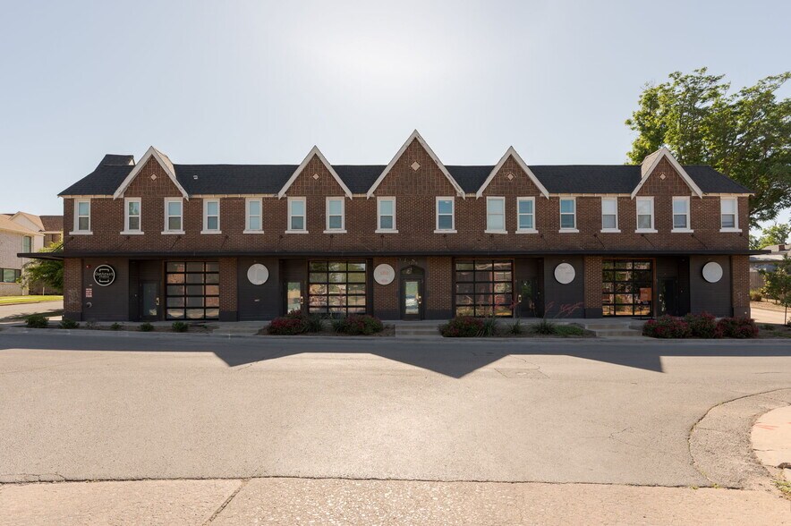 1216 N Blackwelder Ave, Oklahoma City, OK à louer - Photo de l’immeuble – Image 2 sur 9