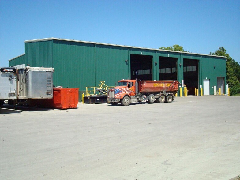 3830 E US Highway 40, Clayton, IN à vendre - Photo de l’immeuble – Image 2 sur 3