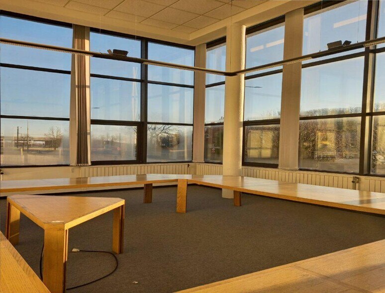 Bureau dans Besançon à vendre - Photo de l’immeuble – Image 1 sur 2