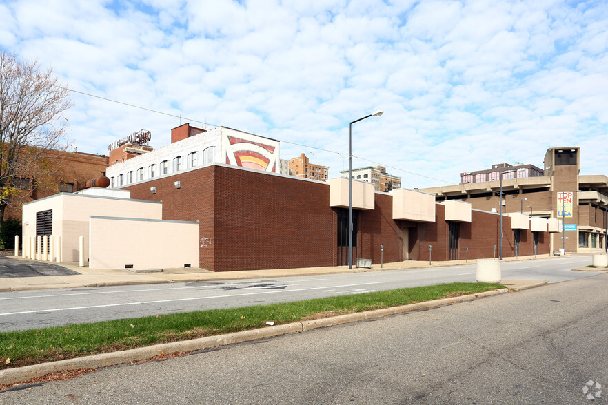 139 E Boardman St, Youngstown, OH à vendre - Photo de l’immeuble – Image 3 sur 6
