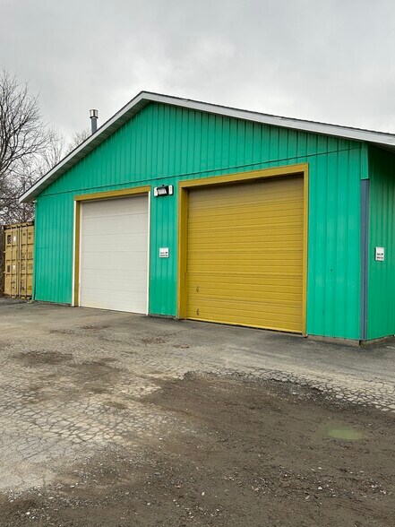 4942 Commercial Dr, Yorkville, NY à vendre - Photo de l’immeuble – Image 3 sur 11