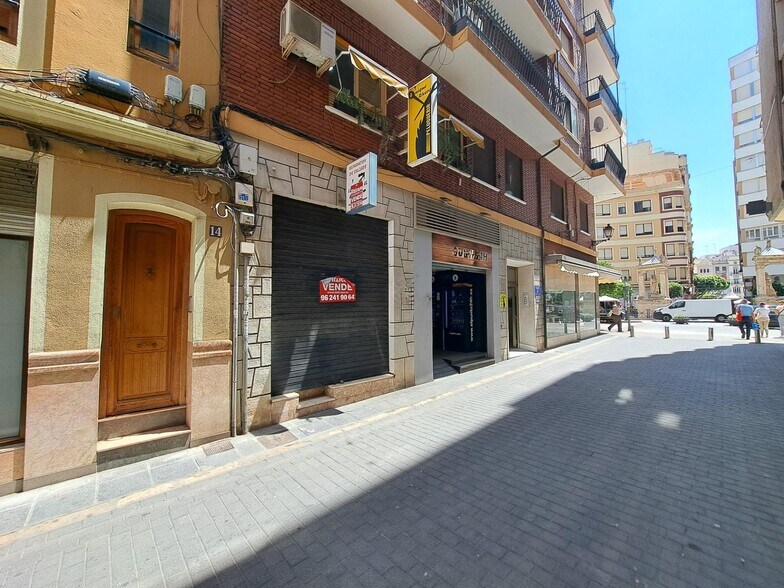 Local commercial dans València, Valencia à vendre - Photo de l’immeuble – Image 2 sur 11