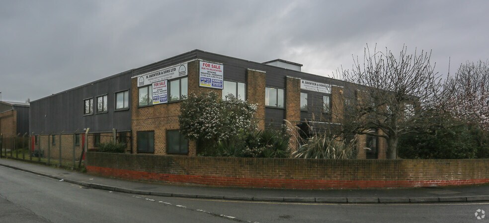 1-3 Woodall Rd, Enfield à vendre - Photo de l’immeuble – Image 1 sur 1