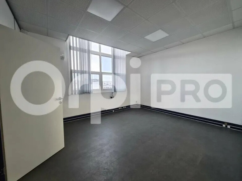 Bureau dans Bétheny à louer - Photo intérieure – Image 3 sur 3