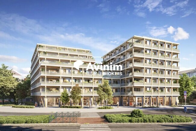 Plus de détails pour Local commercial à vendre