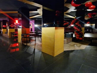 Plus de détails pour Local commercial à louer
