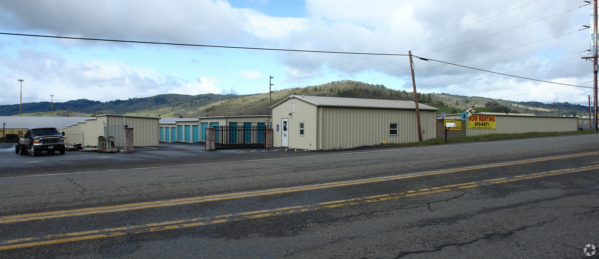3443 Old Highway 99 S, Roseburg, OR à vendre Photo principale– Image 1 sur 4