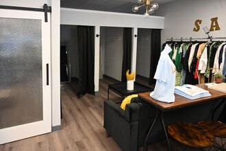 5300 S 108th St, Hales Corners, WI à louer Photo intérieure– Image 2 sur 5