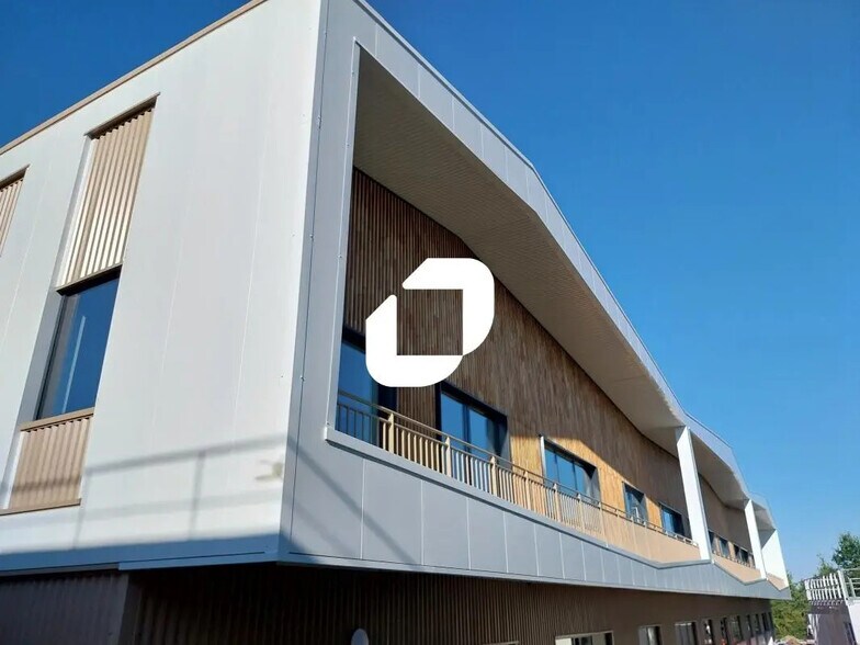 Bureau dans Carquefou à louer - Photo de l’immeuble – Image 3 sur 13