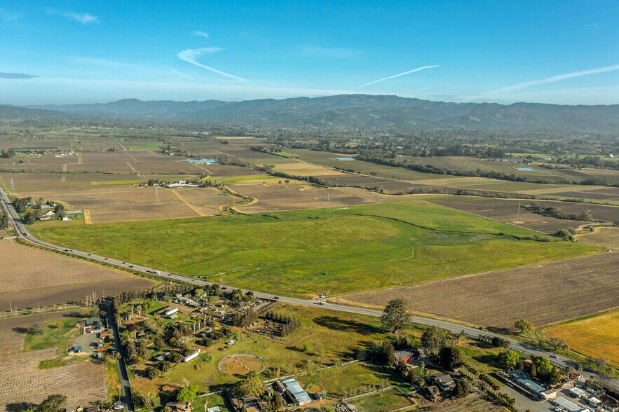 22100 Arnold Drive, Sonoma, CA à vendre - Aérien – Image 2 sur 10