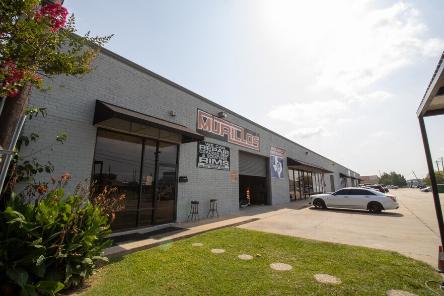 9400-9433 Winkler Dr, Houston, TX à vendre - Photo de l’immeuble – Image 3 sur 8
