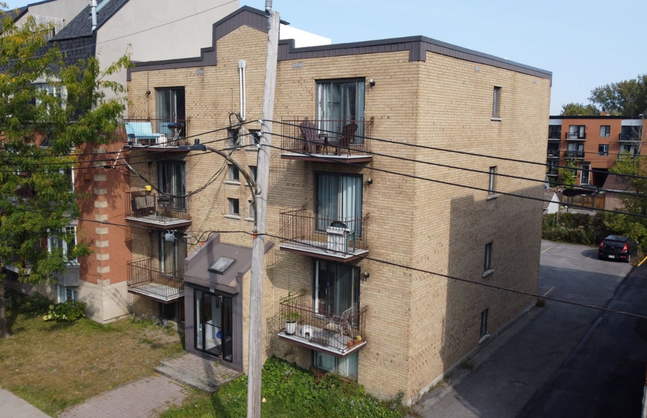 3950 Rue Évangéline, Montréal, QC à vendre - Photo de l’immeuble – Image 2 sur 4