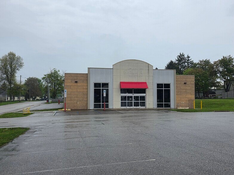 100 E State St, Albion, PA à vendre - Photo principale – Image 1 sur 12