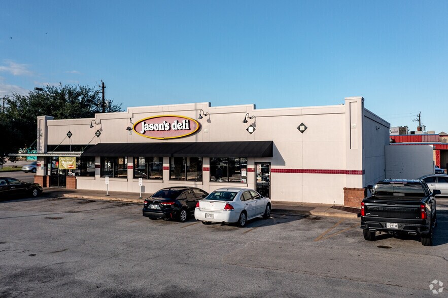 3901-3937 Spencer Hwy, Pasadena, TX à louer - Photo principale – Image 3 sur 5