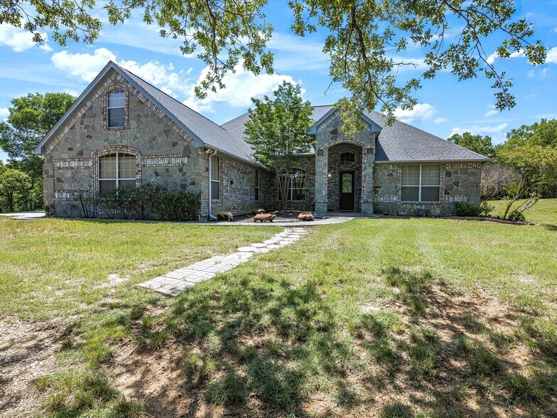 600 County Road 1790, Sunset, TX à vendre - Photo principale – Image 1 sur 44