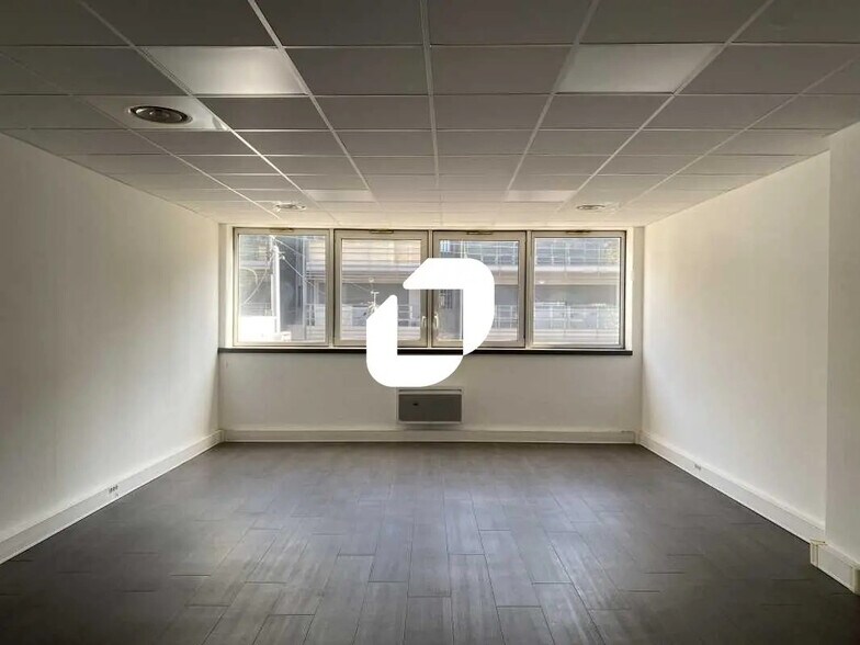 Bureau dans Mérignac à vendre - Photo de l’immeuble – Image 2 sur 33