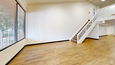 1111 W Town and Country Rd, Orange, CA à louer Numérisation 3D Matterport– Image 1 sur 10