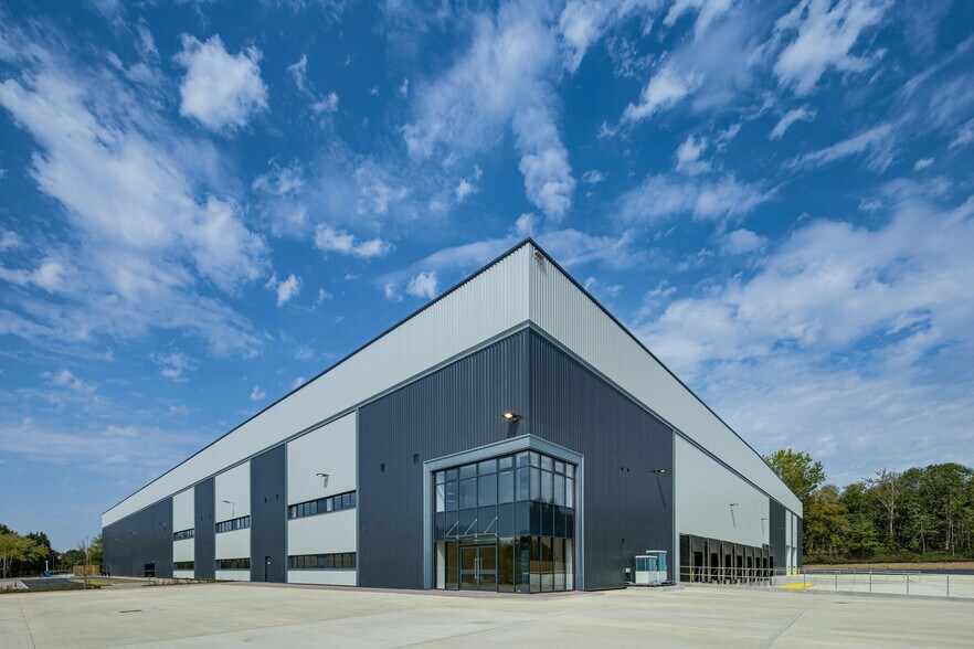 80 Saxon Way E, Corby à louer - Photo de l’immeuble – Image 1 sur 15