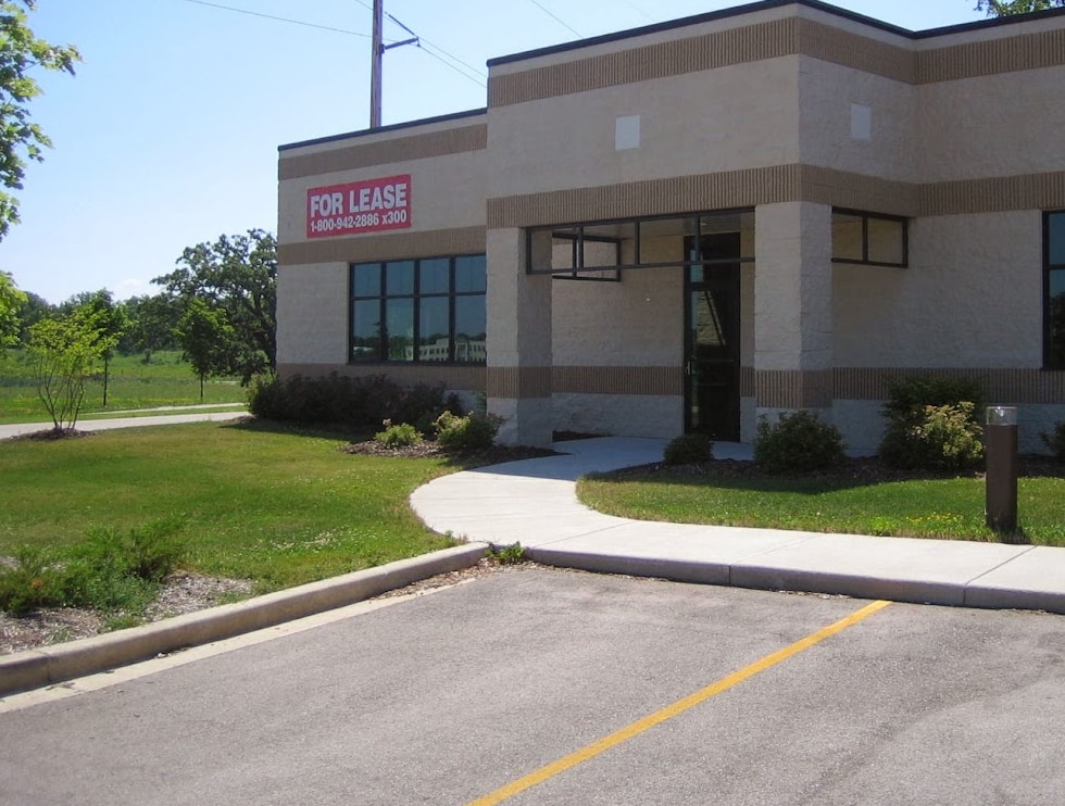 725 Cornerstone Crossing, Waterford, WI à louer Photo de l’immeuble– Image 1 sur 17