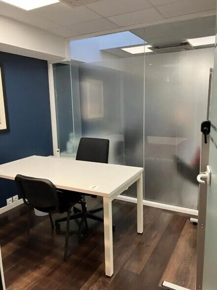 Bureau dans Tours à louer - Photo de l’immeuble – Image 3 sur 6