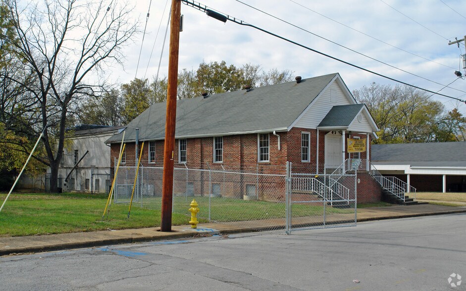2230 E 18th St, Chattanooga, TN à louer - Photo de l’immeuble – Image 2 sur 2
