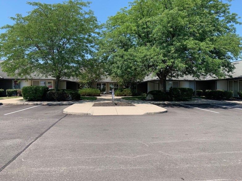 6631 Commerce Pky, Dublin, OH à vendre - Photo de l’immeuble – Image 3 sur 11