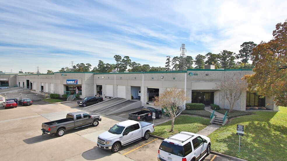 489 W 38th St, Houston, TX à louer - Photo de l’immeuble – Image 1 sur 9