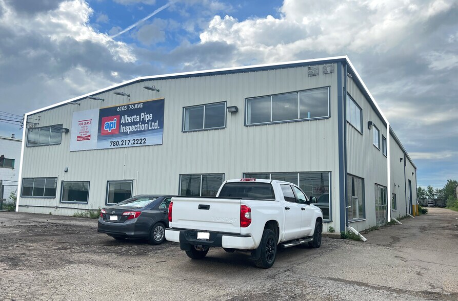 6105 76 Av NW, Edmonton, AB à louer - Photo de l’immeuble – Image 1 sur 11