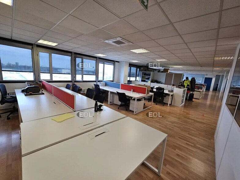 Bureau dans Vitry-sur-Seine à louer - Photo de l’immeuble – Image 3 sur 11