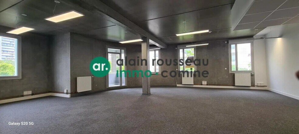 Bureau dans Angers à louer - Photo de l’immeuble – Image 1 sur 2