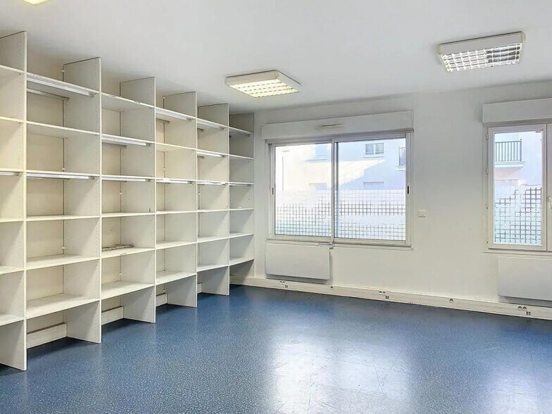 Bureau dans Bordeaux à louer - Photo de l’immeuble – Image 1 sur 3