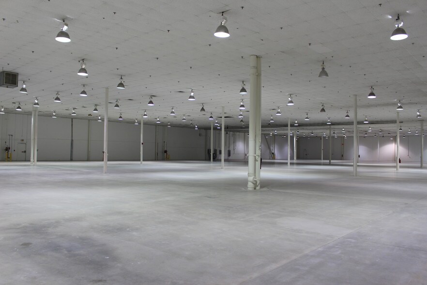 800 Technology Dr, Fayetteville, NC à vendre - Photo intérieure – Image 2 sur 15