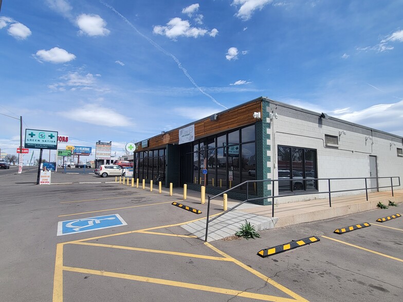 2426-2428 S Federal Blvd, Denver, CO à vendre - Photo de l’immeuble – Image 3 sur 49