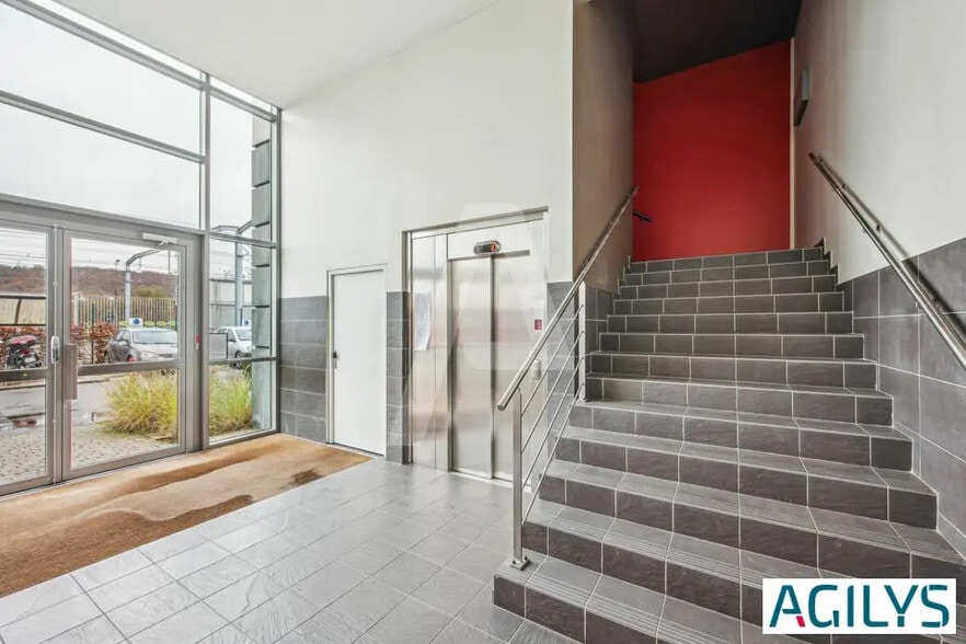 Bureau dans Orsay à vendre - Photo de l’immeuble – Image 2 sur 13