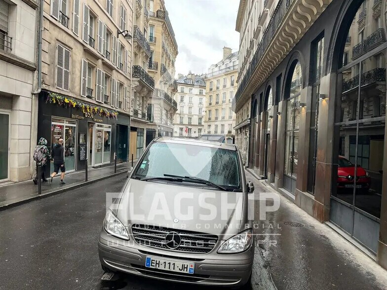 Local commercial dans Paris à louer - Photo de l’immeuble – Image 1 sur 7