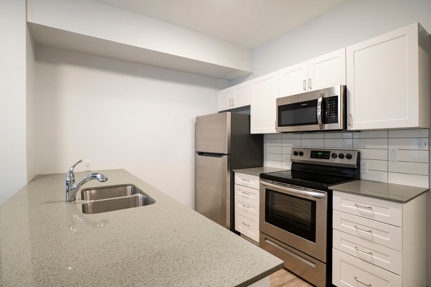 168 Division St, Kingston, ON à louer - Photo de l’immeuble – Image 3 sur 65