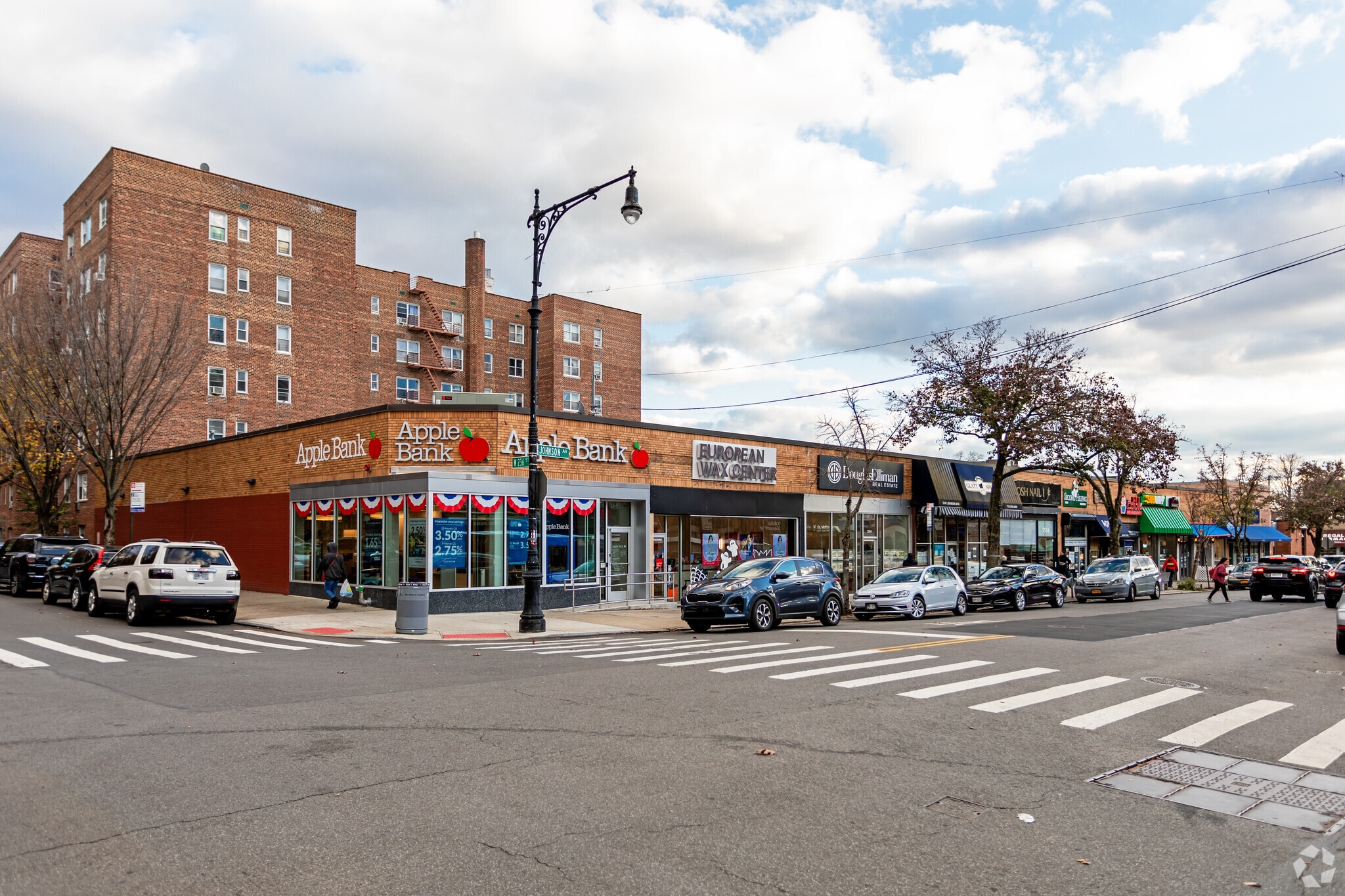 3520-3552 Johnson Ave, Bronx, NY à louer Photo principale– Image 1 sur 5