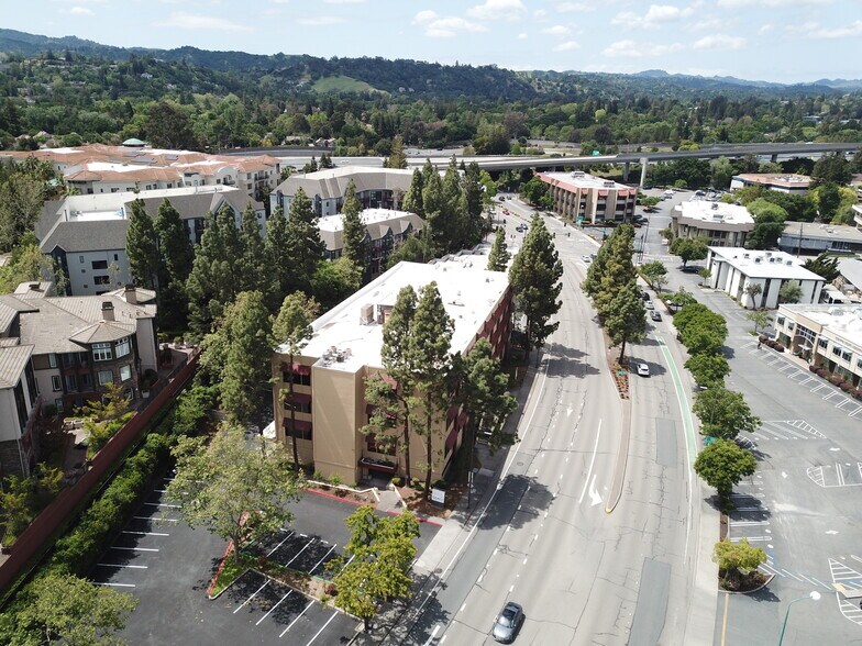 1855 Olympic Blvd, Walnut Creek, CA à louer - Photo de l’immeuble – Image 2 sur 5