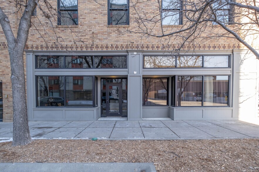 100-114 E Walnut St, Mankato, MN à louer - Photo de l’immeuble – Image 2 sur 6