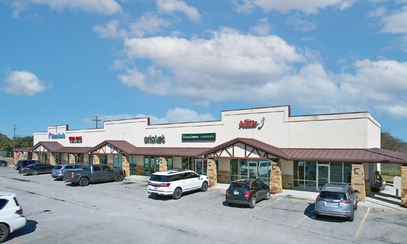 1431 E Broadway St, Cuero, TX à louer - Photo de l’immeuble – Image 2 sur 8