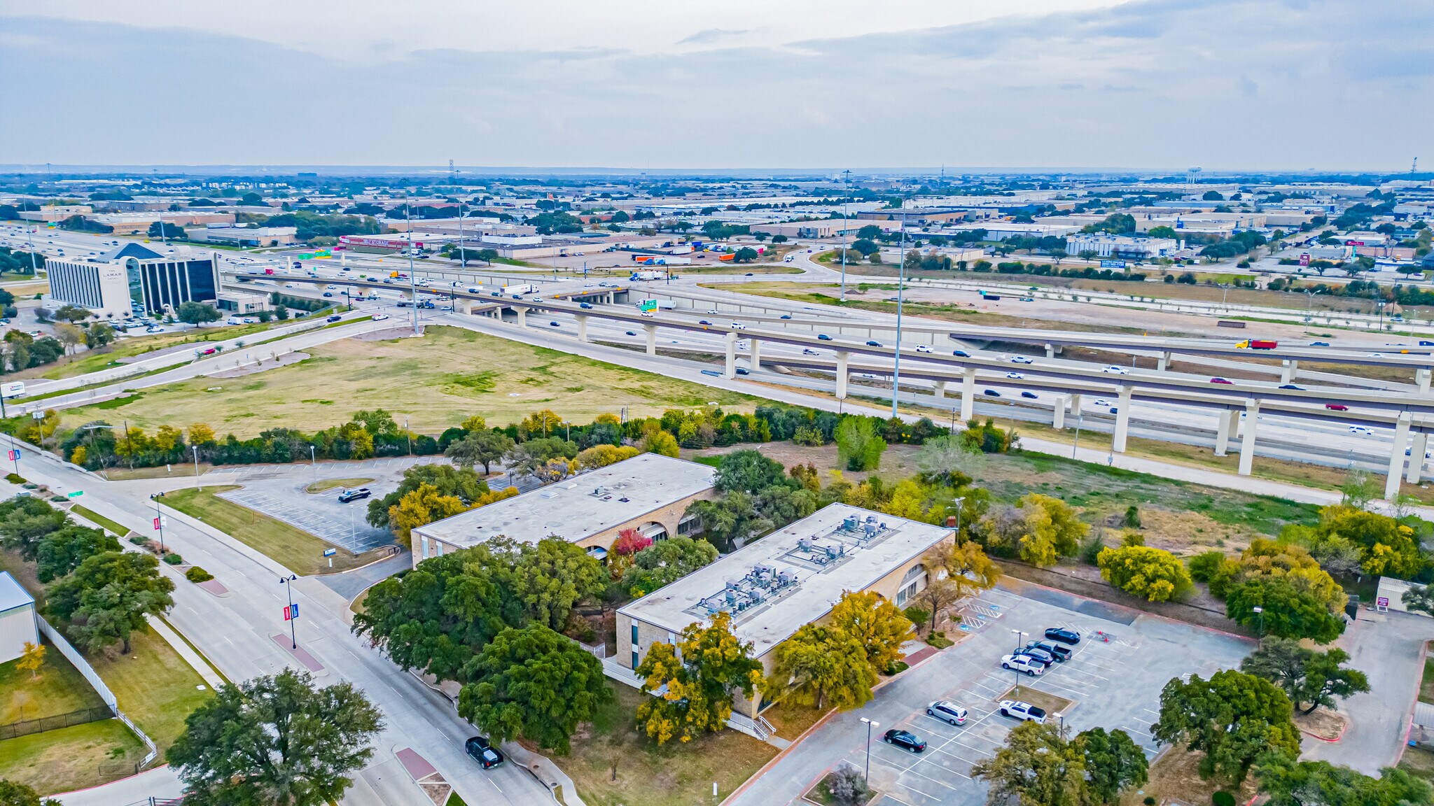 2660 E Lamar Blvd, Arlington, TX à vendre Photo principale– Image 1 sur 35